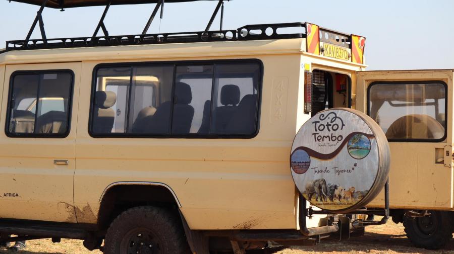 Masai Mara, Nakuru, Naivasha & Amboseli Adventure